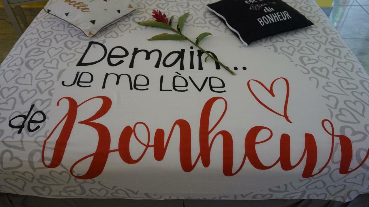 Les Gites Du Bonheur Десе Екстер'єр фото